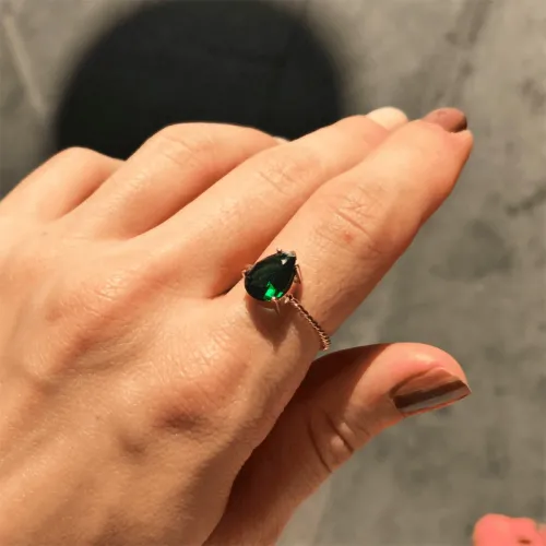 14 Ayar Altın Damla Taş Yüzük