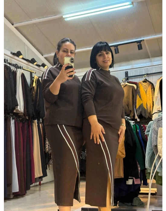 MODAL KUMAŞ YANDAN ŞERİTLİ BALIKÇI YAKA BLUZ ETEK KOMBİN