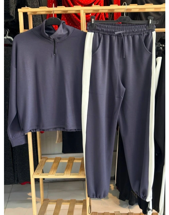 ŞERİT DETAYLI YARIM FERMUAR BALIKÇI YAKA MANŞET AYARLI LASTİKLİ MODAL TAKIM