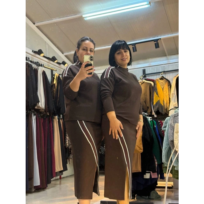 MODAL KUMAŞ YANDAN ŞERİTLİ BALIKÇI YAKA BLUZ ETEK KOMBİN