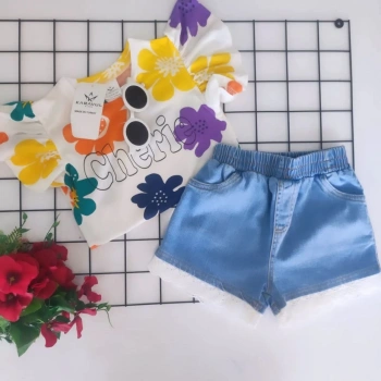 Kız Çocuk Fırfırlı Yarım Kol Çiçek Desen Bluz Kot Şort