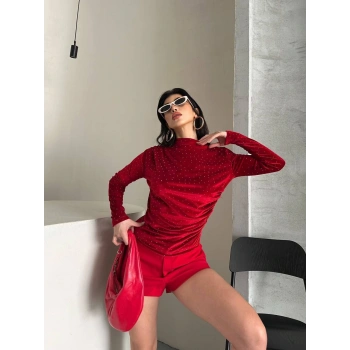 TAŞLI KADİFE BALIKÇI YAKA YAN VE OMUZ BÜZGÜLÜ BLUZ