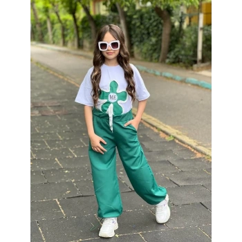 Yeşil Paça Lastikli Bol Kesim Keten Pantolon Çiçek Nakışlı Pamuk Penye T-Shırt