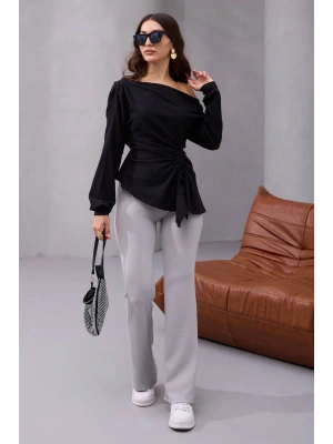 Düşük Omuz Yanadn Büzgülü Asimetrik Bluz