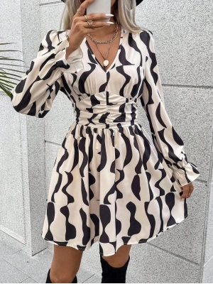 Uzun Kol Belden Lastikli Kloş Keşim Mikro Elbise