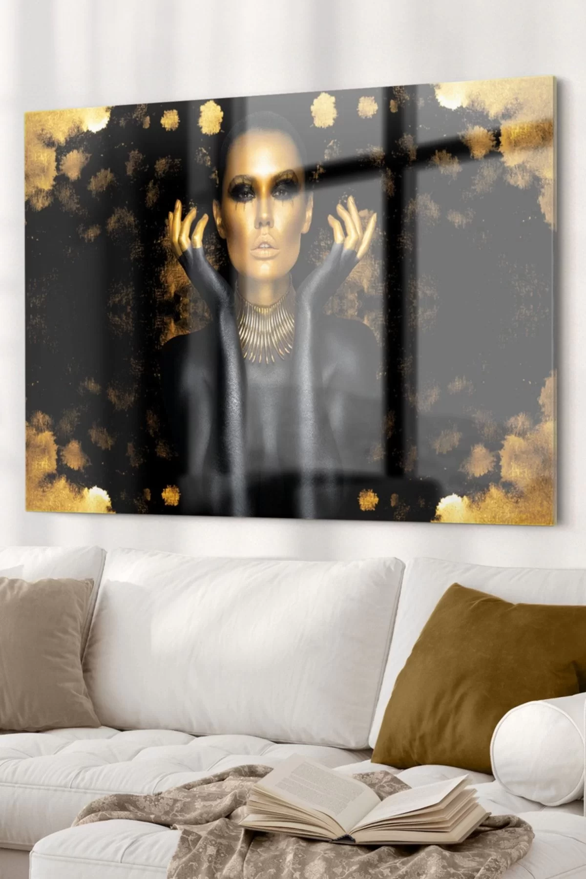 Black Woman with Gold Detail | Ethnic Themed Glass Painting | 50x70cm