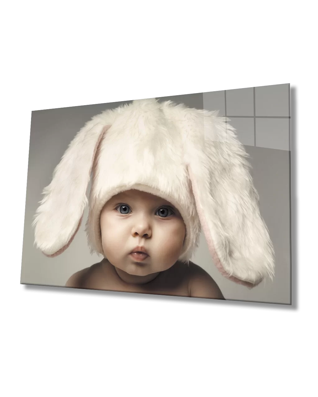 TEKNOO- Baby with White Hat Glass Painting