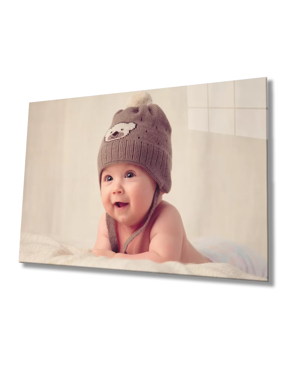 TEKNOO- Baby with Brown Hat Glass Painting