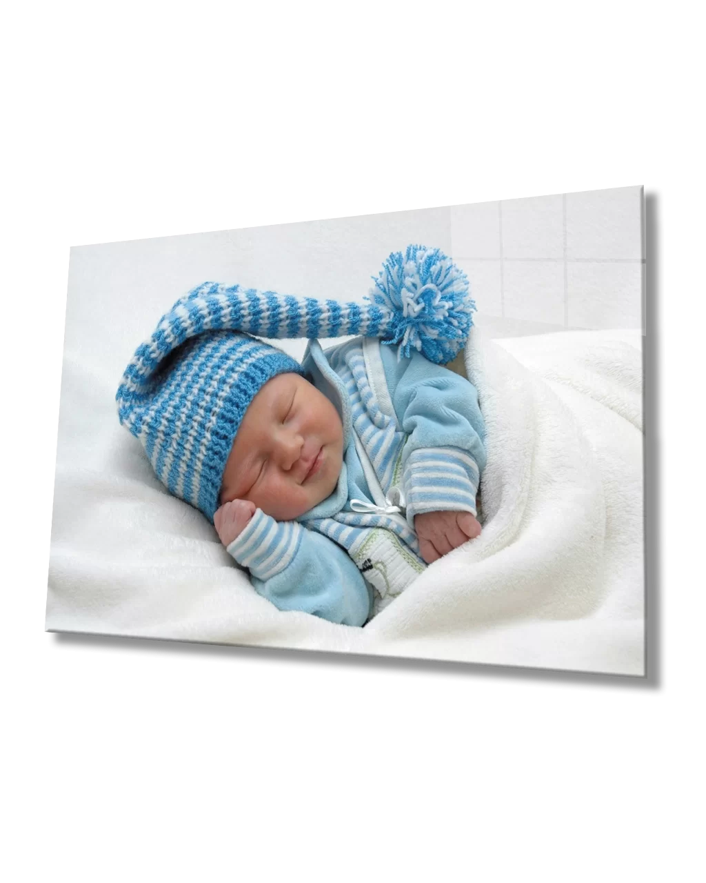 TEKNOO- Sleeping Baby in Blue Hat Glass Painting