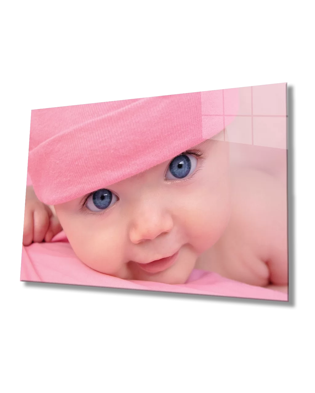 TEKNOO- Baby with Pink Hat Glass Painting