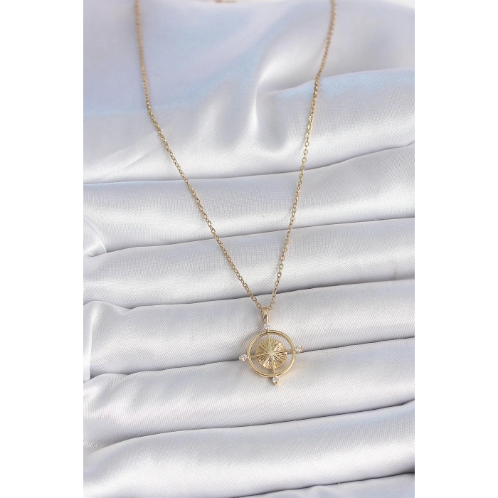 316L Çelik Gold Renk Zincir Zirkon Taşlı Pusula Model Kadın Kolye - TJ-BKO10039