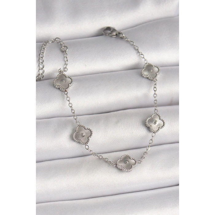 316L Çelik Gümüş Renk İşlemeli Yonca Model Kadın Bileklik - TJ-BB6927