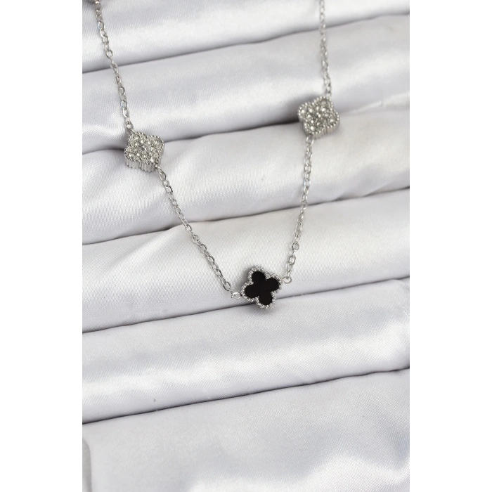 316L Çelik Zincir Gümüş Renk Siyah ve Zirkon Taşlı Baby Boy Yonca Kadın Kolye - TJ-BKO10591