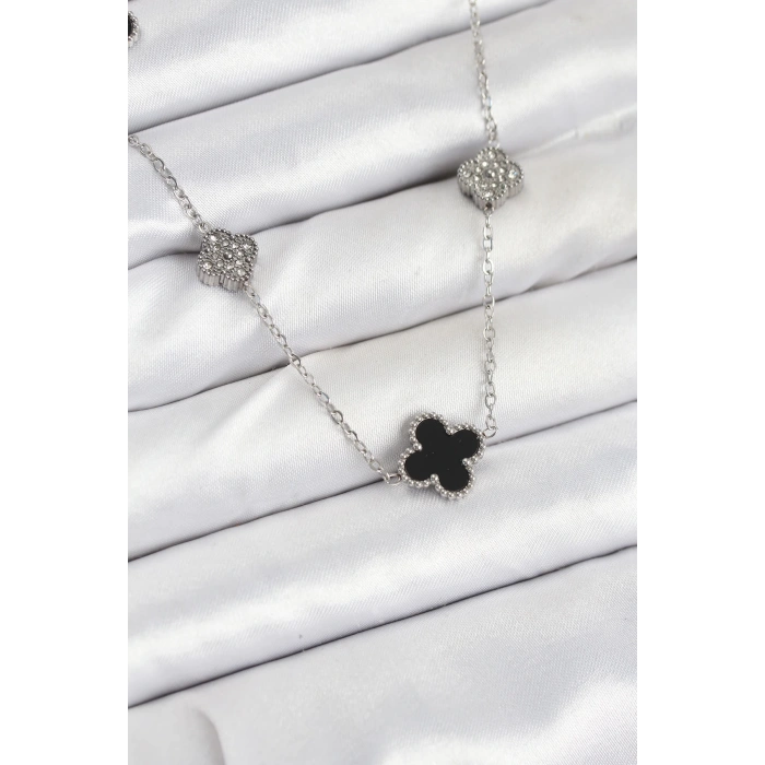 316L Çelik Zincir Gümüş Renk Siyah ve Zirkon Taşlı Yonca Kadın Kolye - TJ-BKO10589
