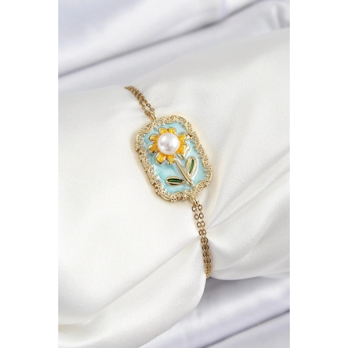 316L Çelik Zincir Turkuaz Mineli Sanatsal Portre İnci Detaylı Papatya Model Gold Renk Kadın Bileklik - TJ-BB7230