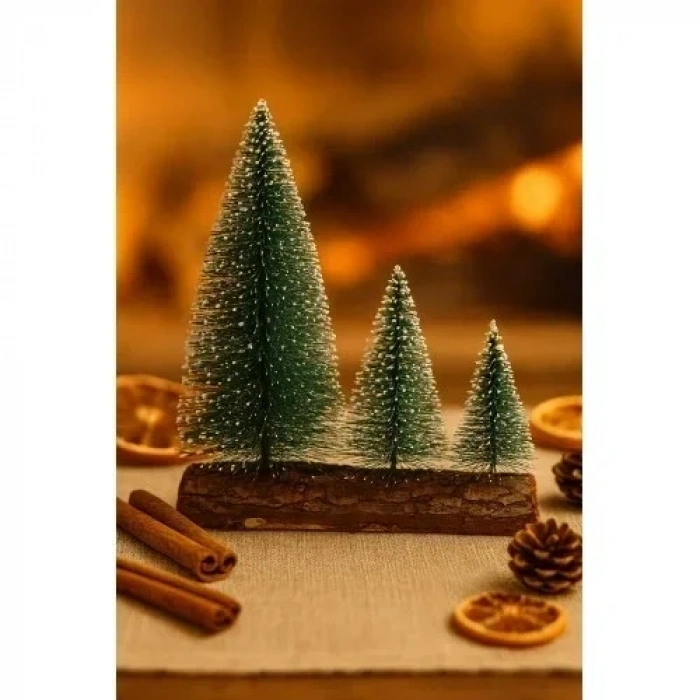 3’lü Mini Kar Efektli Yılbaşı Noel Ağaç Seti – Ahşap Kütük Üzeri Dekoratif Mini Çam Ağaçları