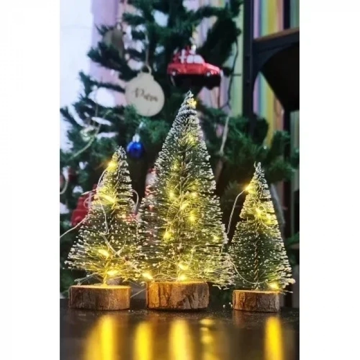 3’lü Mini Masa Üstü Yılbaşı Ağacı Seti (15 cm – 10 cm – 8 cm) | Dekoratif LED Işıklı Çam Ağaçları