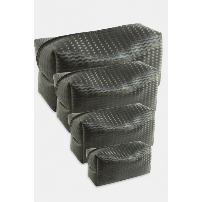 4 Adet El Tutmalı Makyaj Çantası