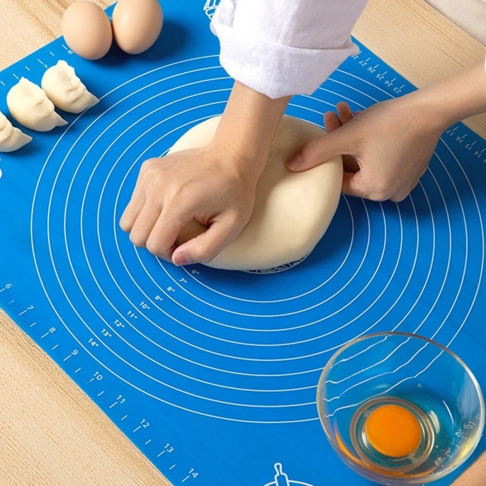 40*50 cm Silikon Ölçekli Kullanımı Kolay Hamur Açma Matı Ekmek Mantı Makarna Hamuru Yoğurma Matı (4887)