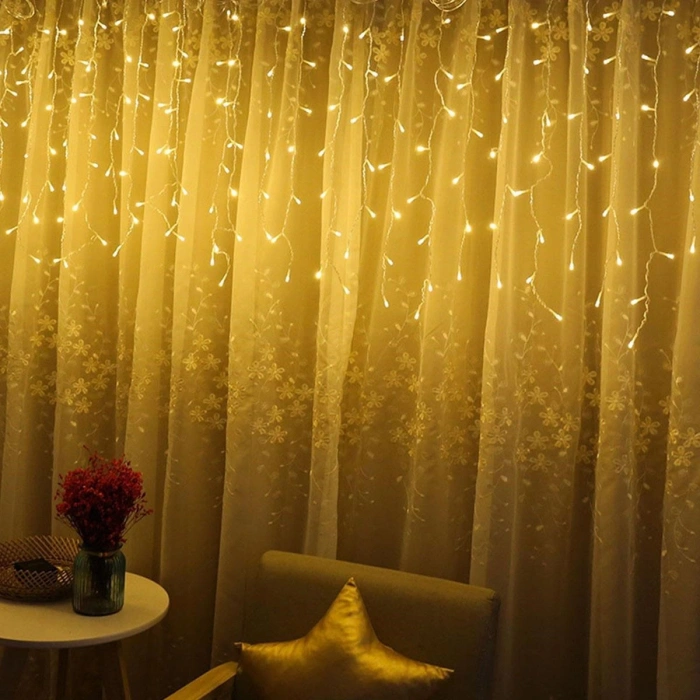 8 Fonksiyonlu 16 Saçaklı Perde Led 3 x 1 (Günışığı) (4887)