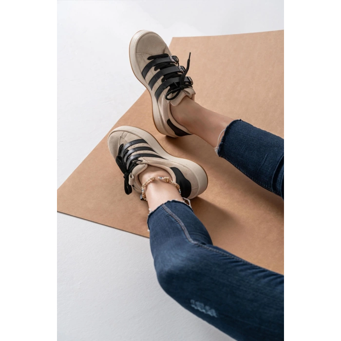 Alfreda Bej Süet Toka Detaylı Spor Ayakkabı