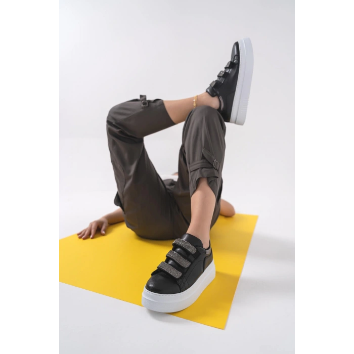 Amaris Siyah Taşlı Spor Ayakkabı