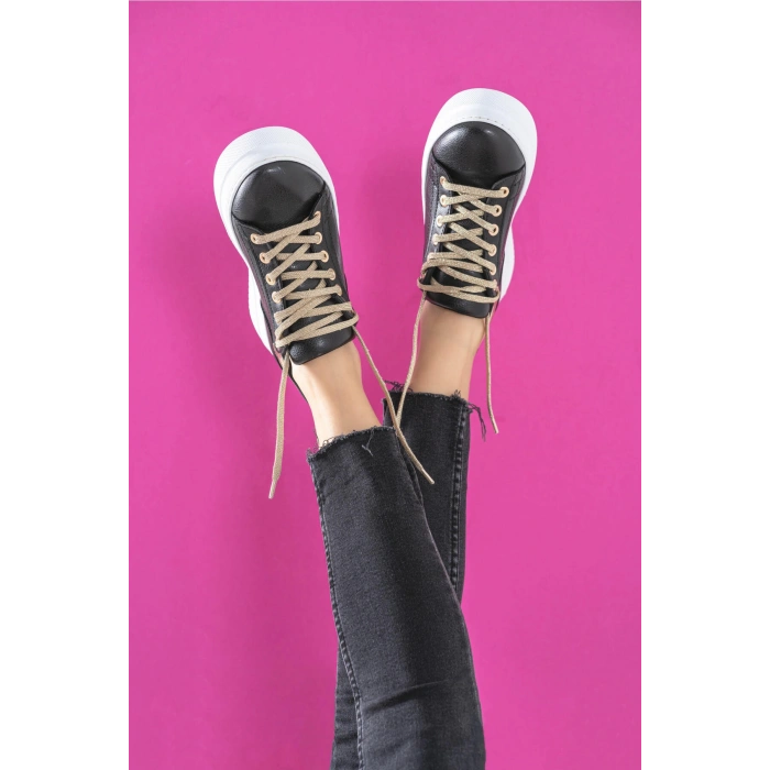 Camellia Siyah Altın Bağcıklı Spor Ayakkabı