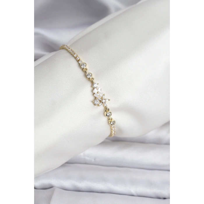 Çiçekli Model Zirkon Taşlı Gold Renk Su Yolu Kadın Bileklik - TJ-BB8110