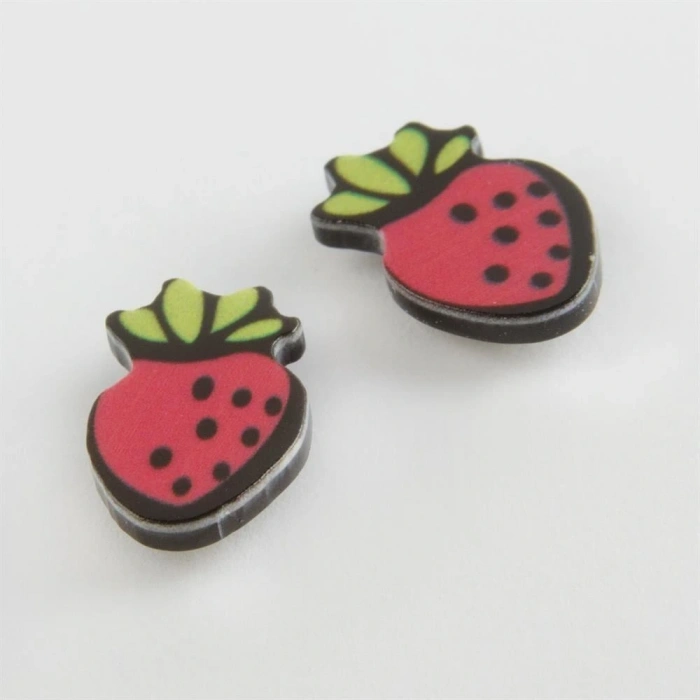 Çilek Mıknatıslı Plastik Çocuk Küpesi