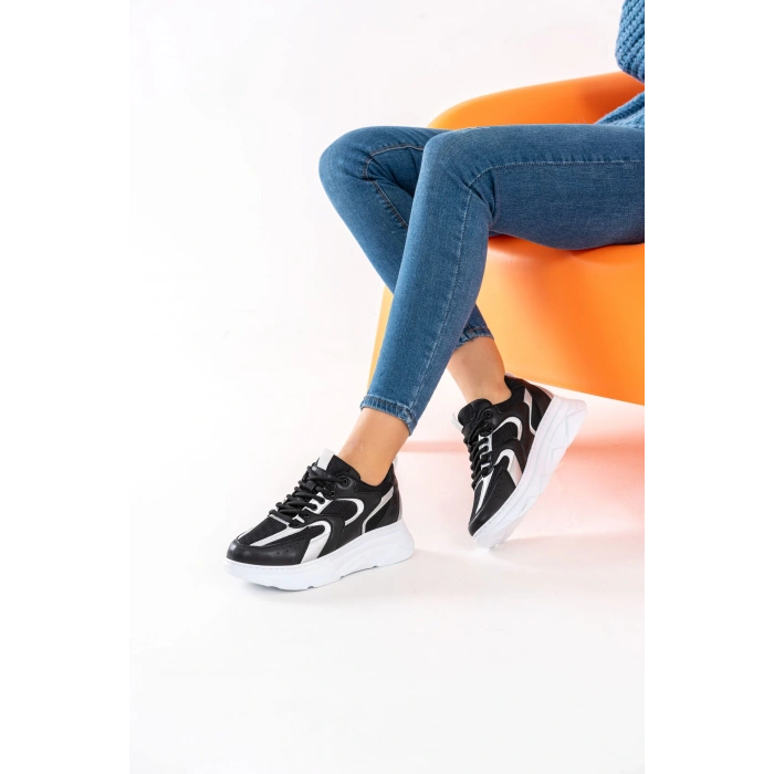 Cintia Siyah Beyaz Bağcıklı Spor Ayakkabı