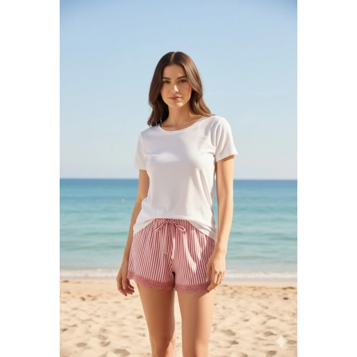 Çizgili Penye Kadın Ev Şortu Bacak Dantel Detaylı Ev Giyim Fuşya