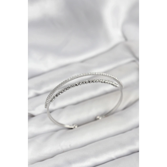 Dorika Model Pirinç Gümüş Renk Kadın Bileklik - TJ-BB8250