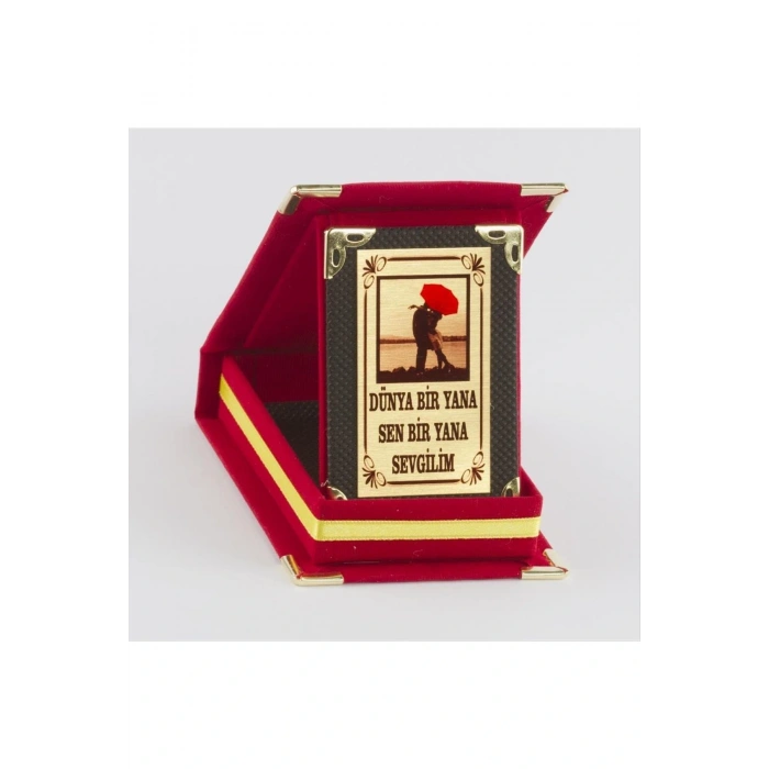 Dünya Bir Yana Sen Bir Yana Sevgilim Plaketi