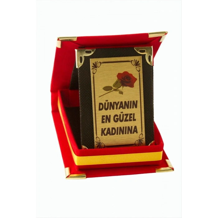 Dünyanın En Güzel Kadınına Plaketi