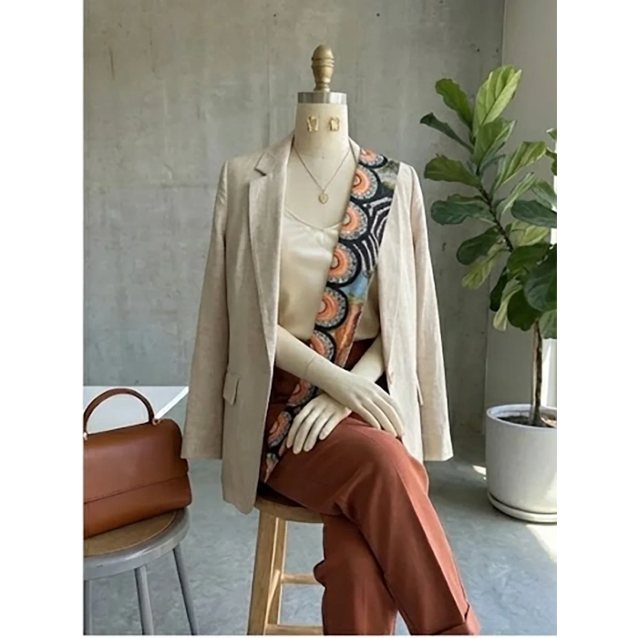 Fular Renkli Saten Geometrik Desenli Fular Zarif ve Canlı Tasarım – Günlük & Ofis, Hediye Edilebilir