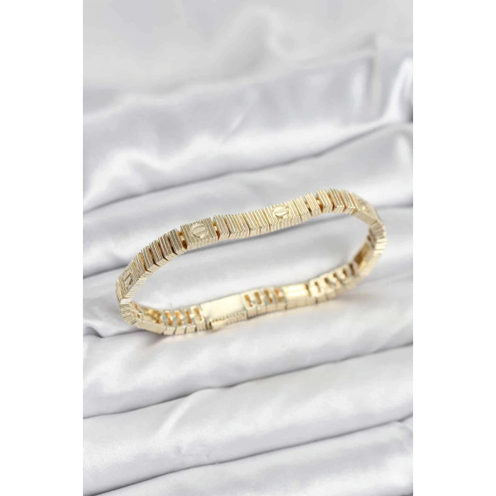 Gold Renk Vip Seri Bileklik - TJ-BB8078