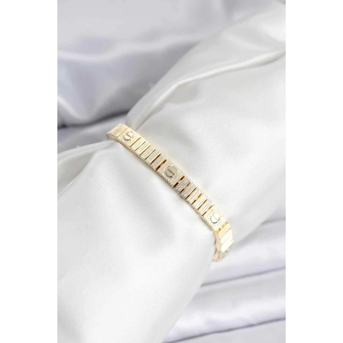Gold Renk Vip Seri Bileklik - TJ-BB8078