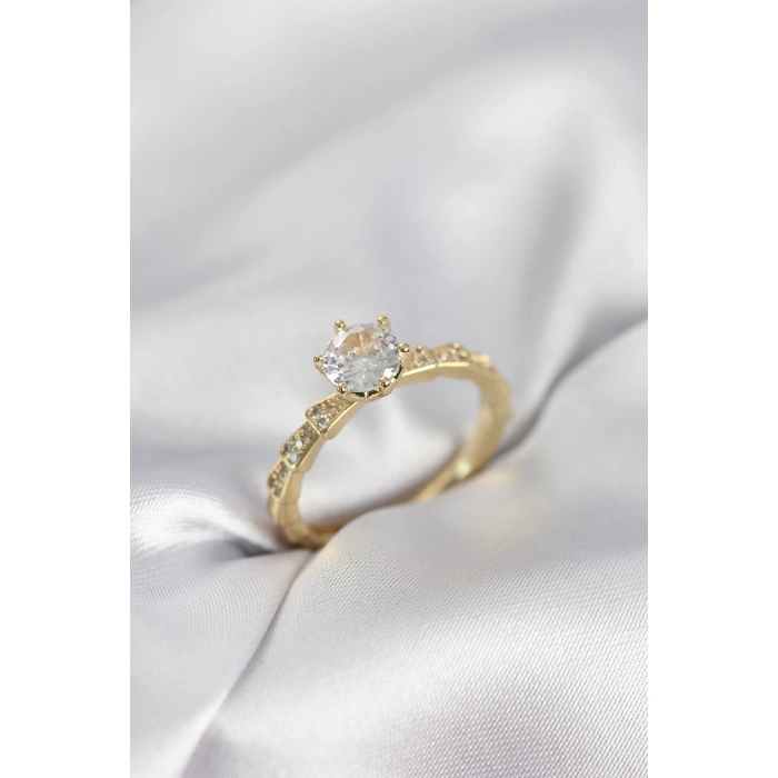 Gold Renk Zirkon Taşlı Tek Taş Model Kadın Yüzük - TJ-BYK4026