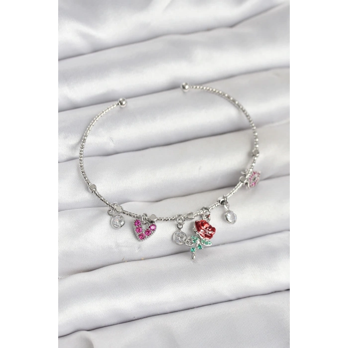 Gül Charmlı Gümüş Renk Pirinç Kadın Bileklik - TJ-BB8044