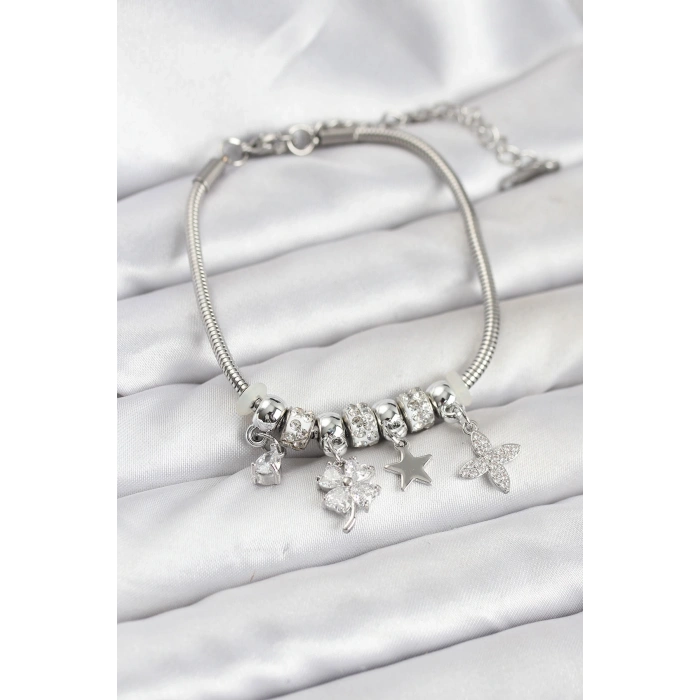 Gümüş Renk Pirinç Yonca Charmlı Kadın Bileklik - TJ-BB8202