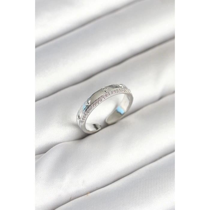 Gümüş Renk Şerit Zirkon Taşlı Kadın Yüzük - TJ-BYK3904