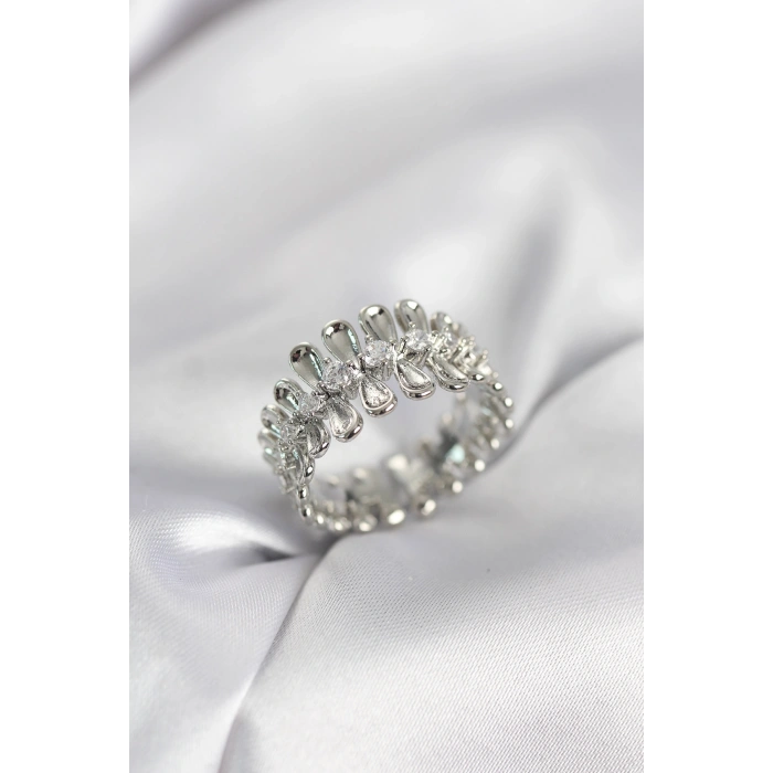 Gümüş Renk Zirkon Taşlı Sıralı Damla Model Kadın Yüzük - TJ-BYK4045