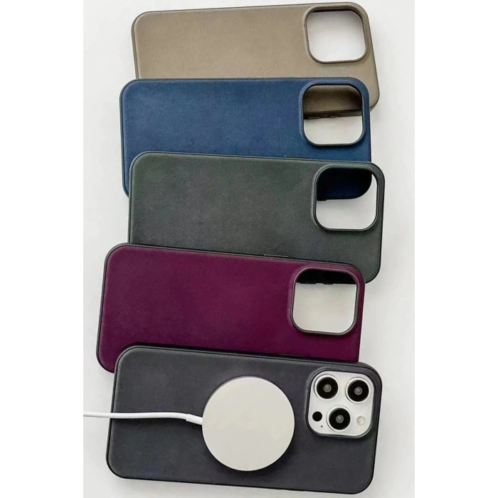 iPhone 15 Pro Max Kılıf Karen Magsafe Kapak - Siyah