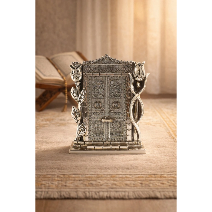 Kâbe Kapısı Figürü – Silver Renk Dekoratif Biblo | Manevi ve Anlamlı Hediye 25 cm