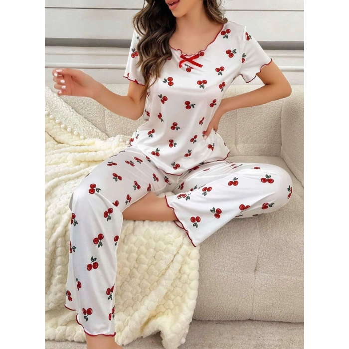 Kadın Beyaz Kiraz Desenli Kısa Kollu Yumuşak Pijama Takımı 5128