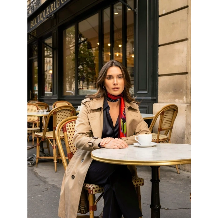 Kadın Çiçek Desenli Modern Desenli Fular – Boyun, Çanta & Saç Aksesuarı – Şık Hediye Alternatifi