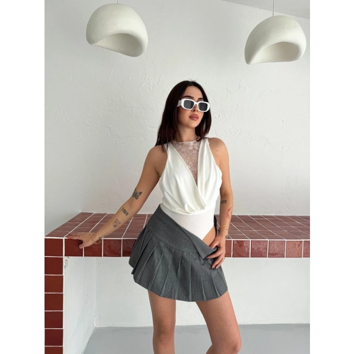 Kadın Dantel Detaylı Derin Dekolte Body Şık Kolsuz Yazlık Bodysuit - Beyaz