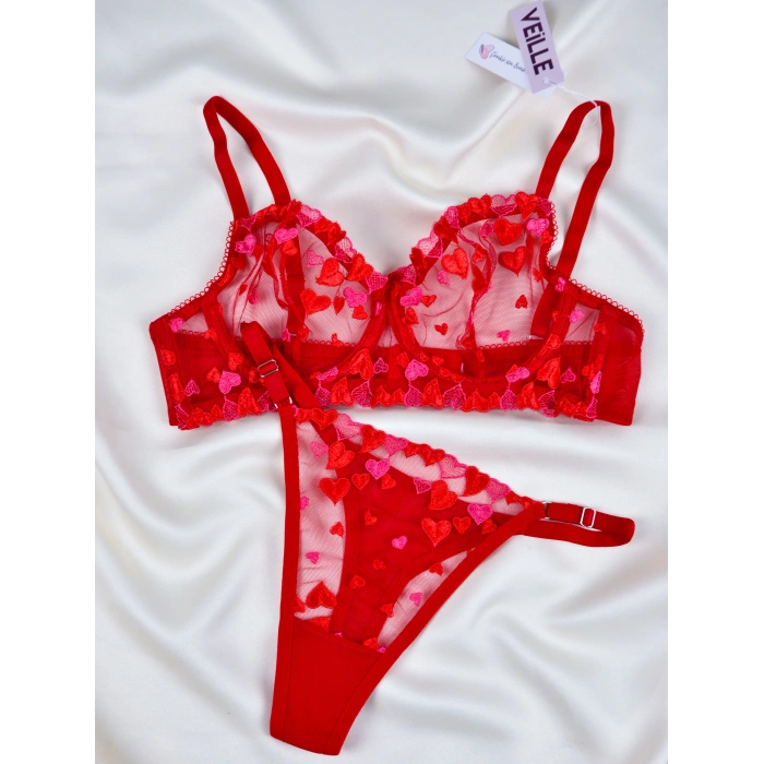 Kadın  Kalpli Kırmızı Dantelli Balenli  Sütyen Külot Takım