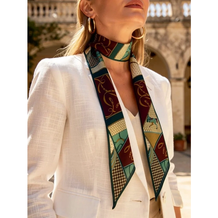 Kadın Klasik Stil Desenli Fular-Minimal ve Klasik Stil-Zamansız Tasarım, Özel Günler İçin Hediye
