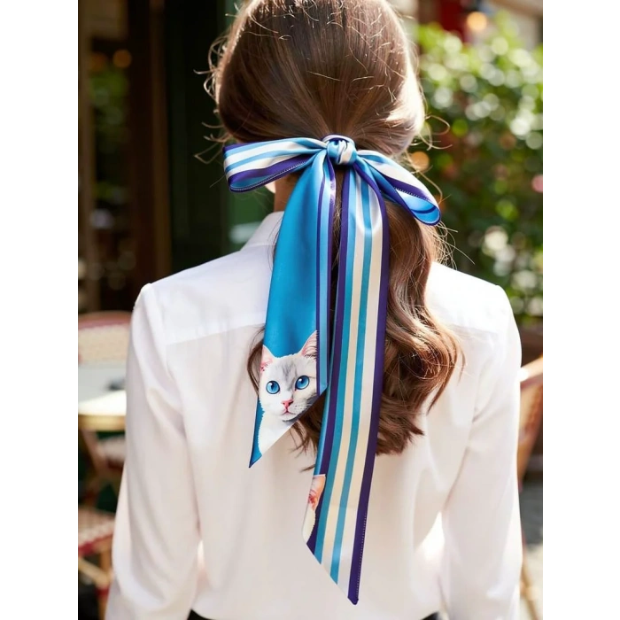 Kadın Mavi Çizgili ve Kedi Desenli Fular – Gömlek, Blazer ve Çanta İçin Uygun– Hediye Alternatifi